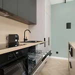 Elegant With Parking Near The Odra River By Renters Prestige Lägenhet *