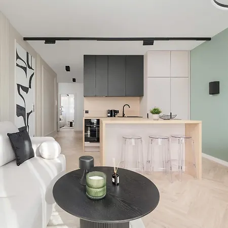 Elegant With Parking Near The Odra River By Renters Prestige Apartman Wrocław