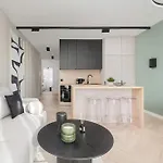 Elegant With Parking Near The Odra River By Renters Prestige Apartment Breslau