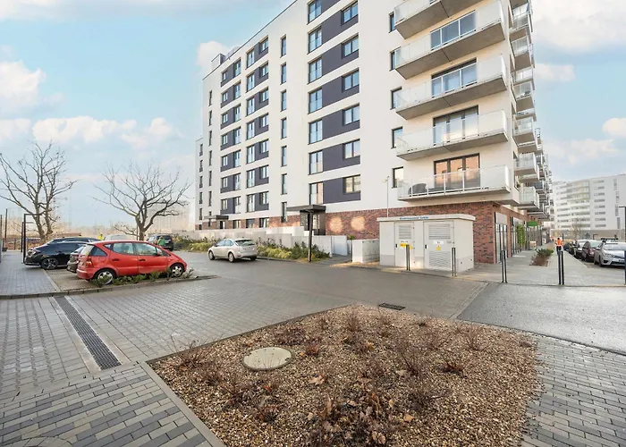 Elegant With Parking Near The Odra River By Renters Prestige Breslau