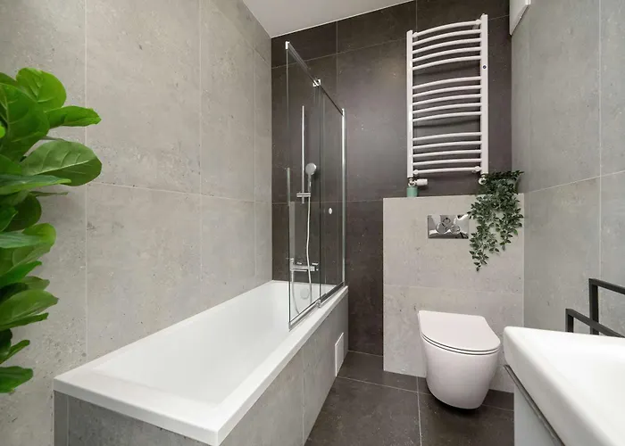 Elegant With Parking Near The Odra River By Renters Prestige